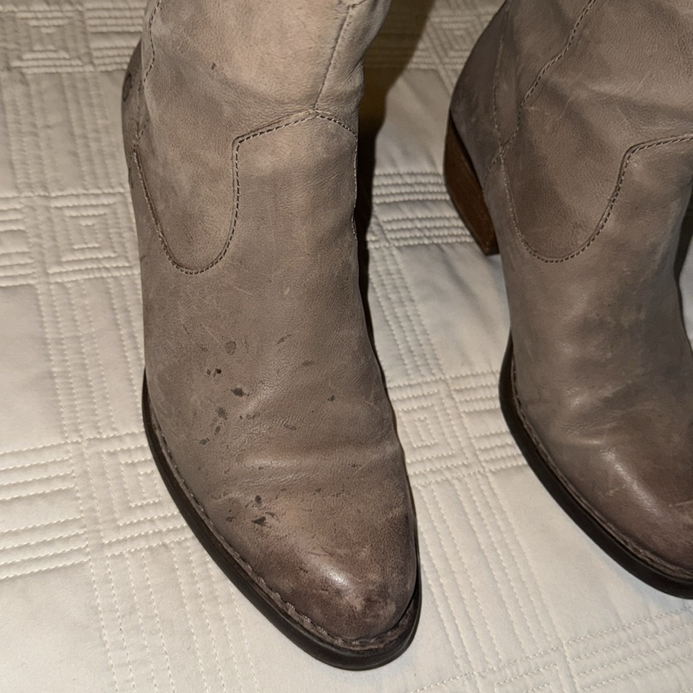 Born cowboy boots SZ 9.5 - Picture 5 of 10